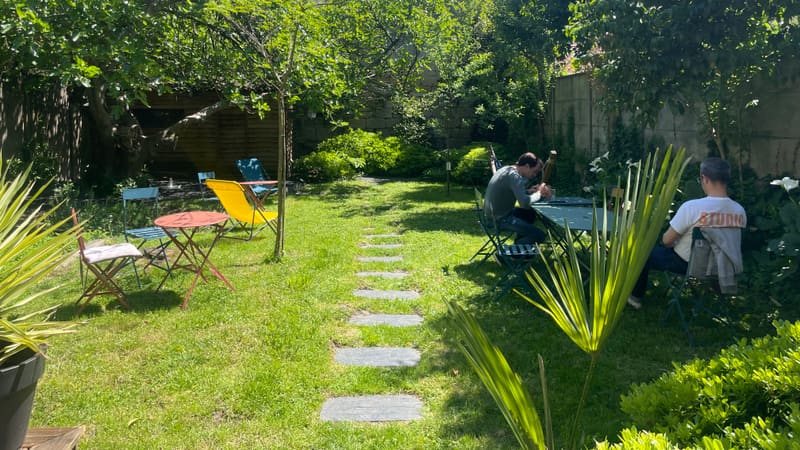 Espace de coworking éco-responsable BigFive aux Chartrons à Bordeaux et son grand jardin verdoyant